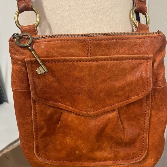 Leather Fossil crossbody purse - Picture 9 of 14